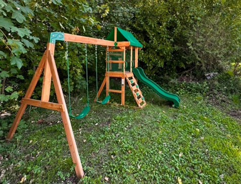 portique-enfants-balances-chateau-de-vaudoncourt
